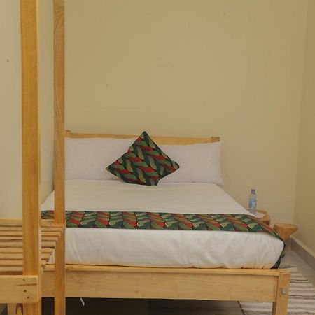 Miika Guest House عنتيبي المظهر الخارجي الصورة